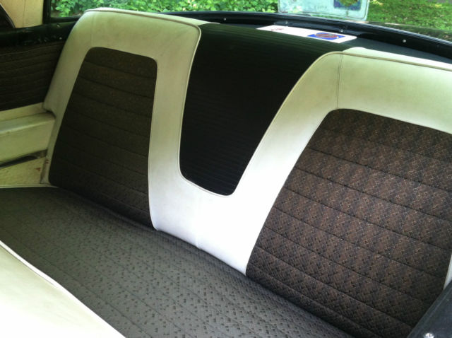 1956 Black &- White Packard Clipper U/K