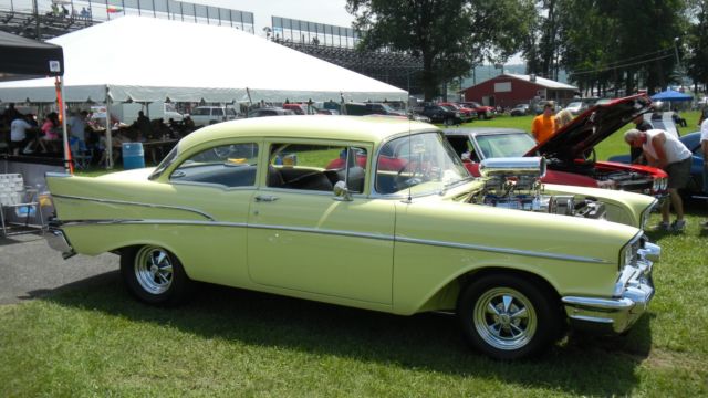 1957 Yellow Chevrolet Bel Air/150/210 Sedan