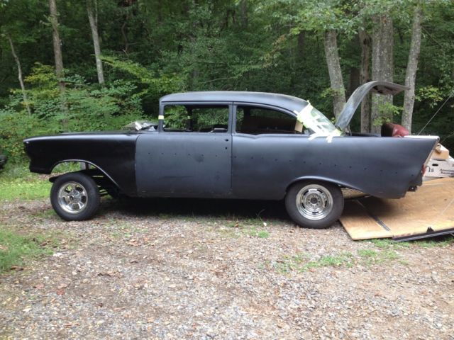 1957 primer Chevrolet Bel Air/150/210 Sedan