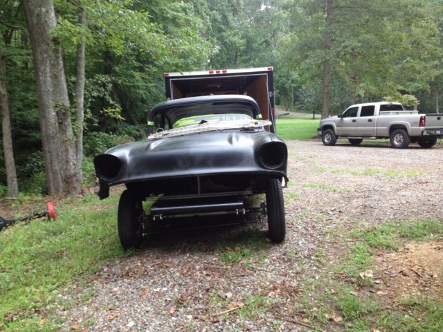 1957 primer Chevrolet Bel Air/150/210 Sedan
