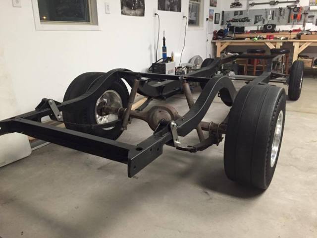 1957 primer Chevrolet Bel Air/150/210 Sedan