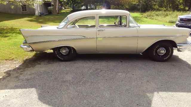 1957 Beige/ silver Chevrolet Bel Air/150/210 Sedan