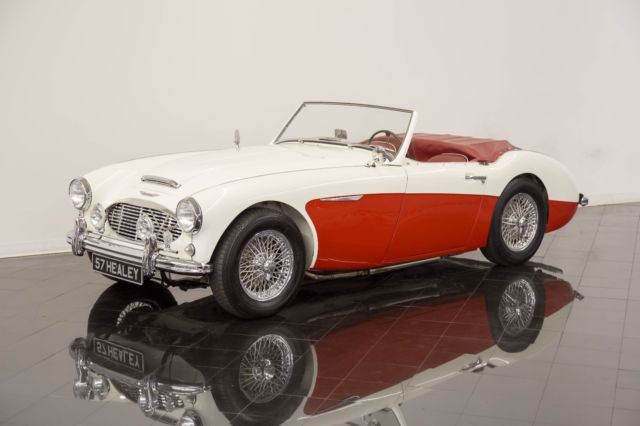 1957 Ivory White / Red Austin Healey 100/6 BN4 Roadster Convertible