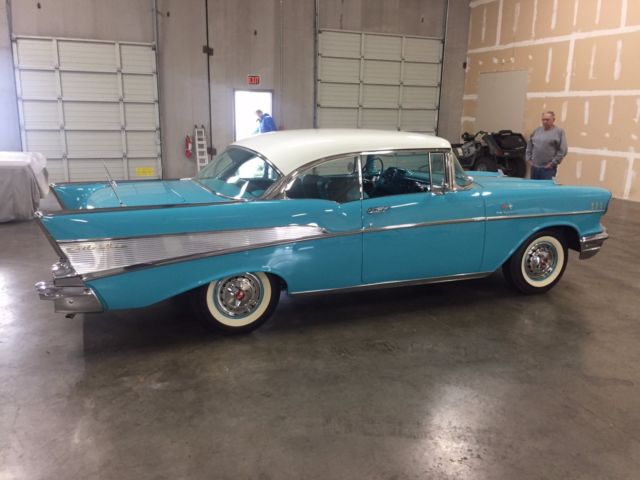 1957 Turquoise Chevrolet Bel Air/150/210