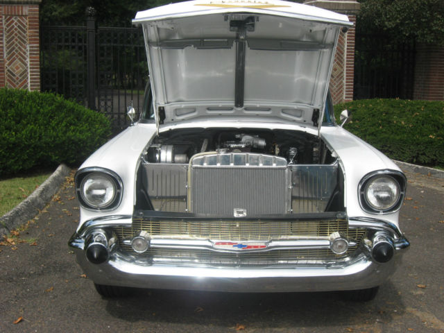 1957 White Chevrolet Bel Air/150/210 Coupe