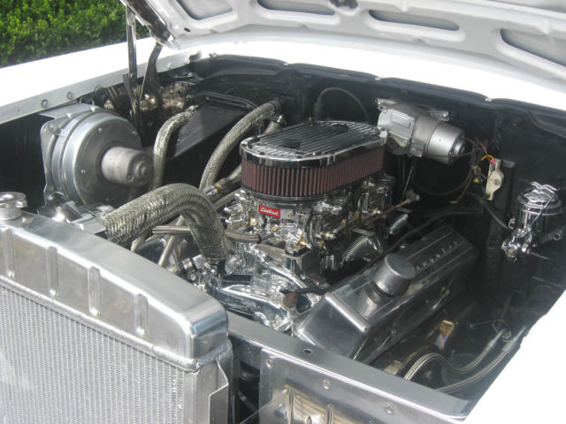 1957 White Chevrolet Bel Air/150/210 Coupe