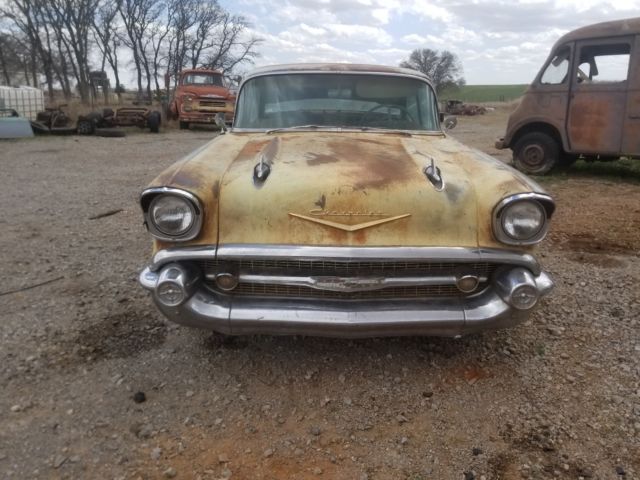1957 Chevrolet Bel Air/150/210