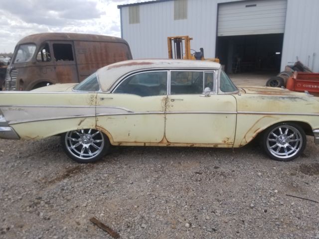 1957 Chevrolet Bel Air/150/210