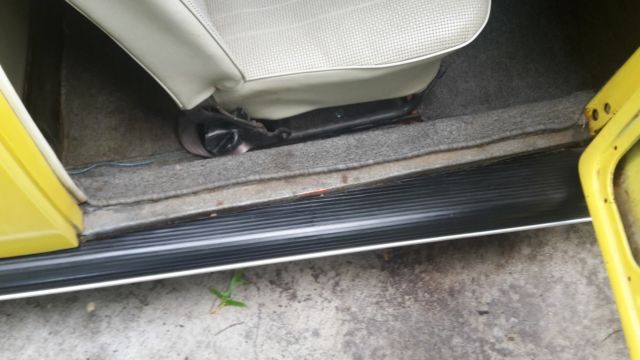 1957 yellow Volkswagen Beetle - Classic Coupe