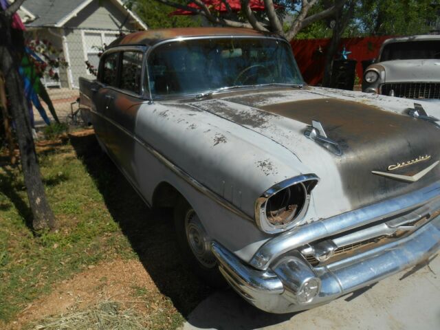 1957 Gray Chevrolet Bel Air/150/210 Sedan