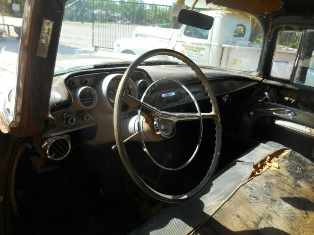 1957 Gray Chevrolet Bel Air/150/210 Sedan