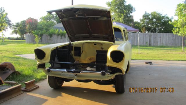1957 Yellow Chevrolet Bel Air/150/210