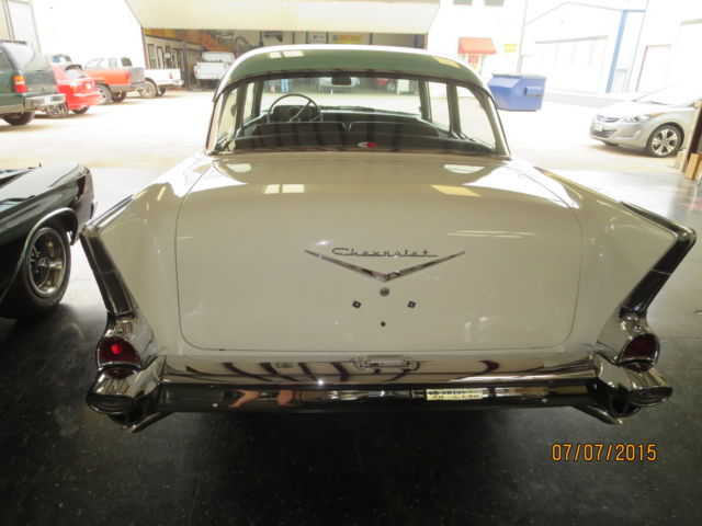 1957 Surf Green / Ivory Chevrolet Bel Air/150/210