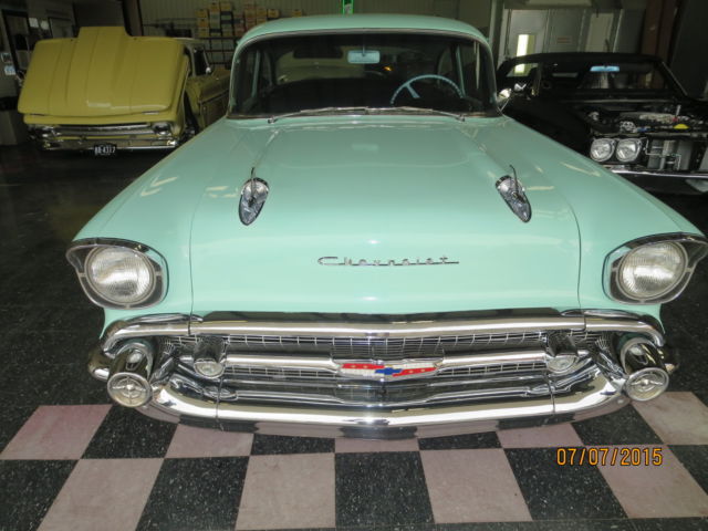 1957 Surf Green / Ivory Chevrolet Bel Air/150/210