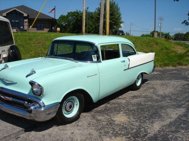1957 Blue Chevrolet Bel Air/150/210