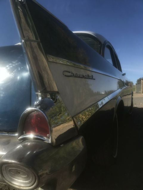 1957 Blue Chevrolet Bel Air/150/210 Sedan
