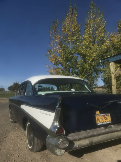 1957 Blue Chevrolet Bel Air/150/210 Sedan