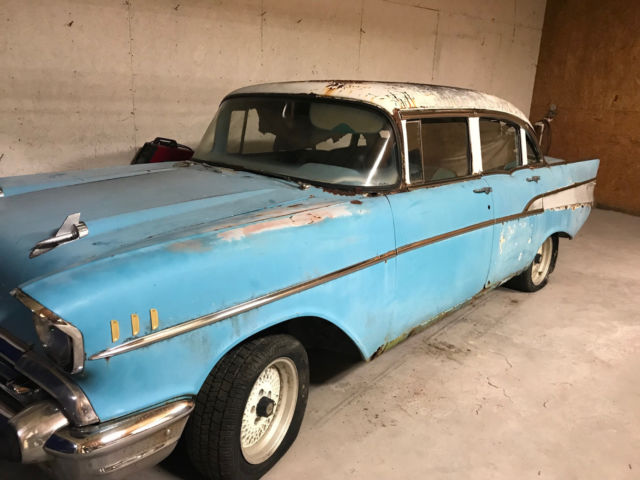 1957 Primer Chevrolet Bel Air/150/210 Coupe