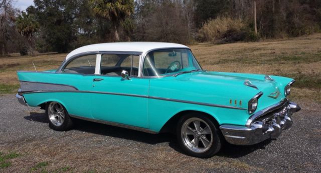 1957 BLUE/WHITE Chevrolet Bel Air/150/210 Coupe