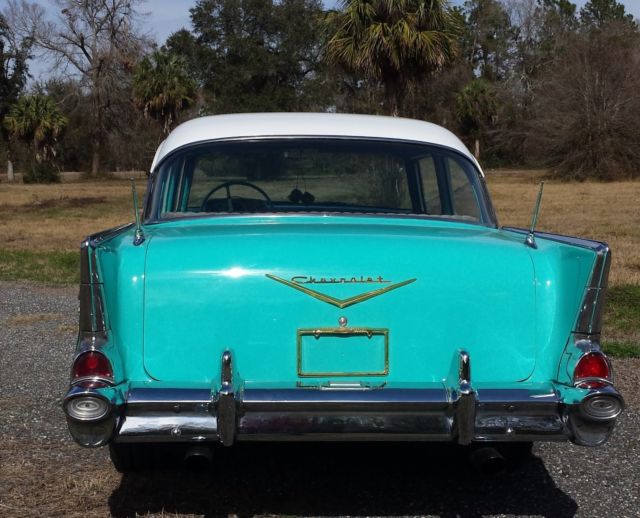 1957 BLUE/WHITE Chevrolet Bel Air/150/210 Coupe