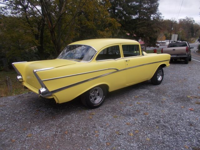 1957 Black Chevrolet Bel Air/150/210 Sedan