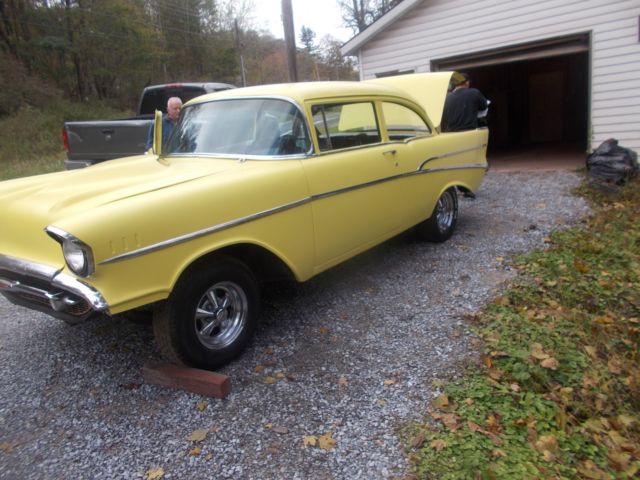 1957 Black Chevrolet Bel Air/150/210 Sedan