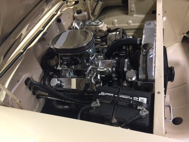 1957 Ivory Metallic Chevrolet Bel Air/150/210 Sedan