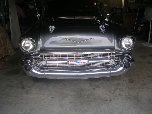 1957 Ivory Metallic Chevrolet Bel Air/150/210 Sedan