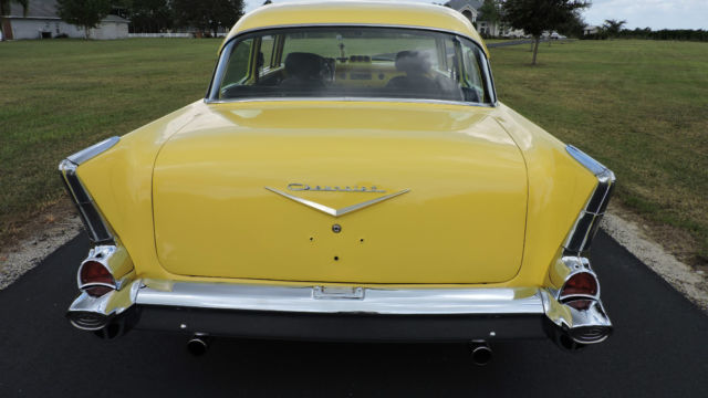 1957 YELLOW Chevrolet Bel Air/150/210 2DR SEDAN