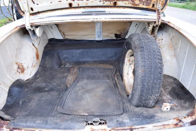 1957 White Chevrolet Bel Air/150/210 Sedan