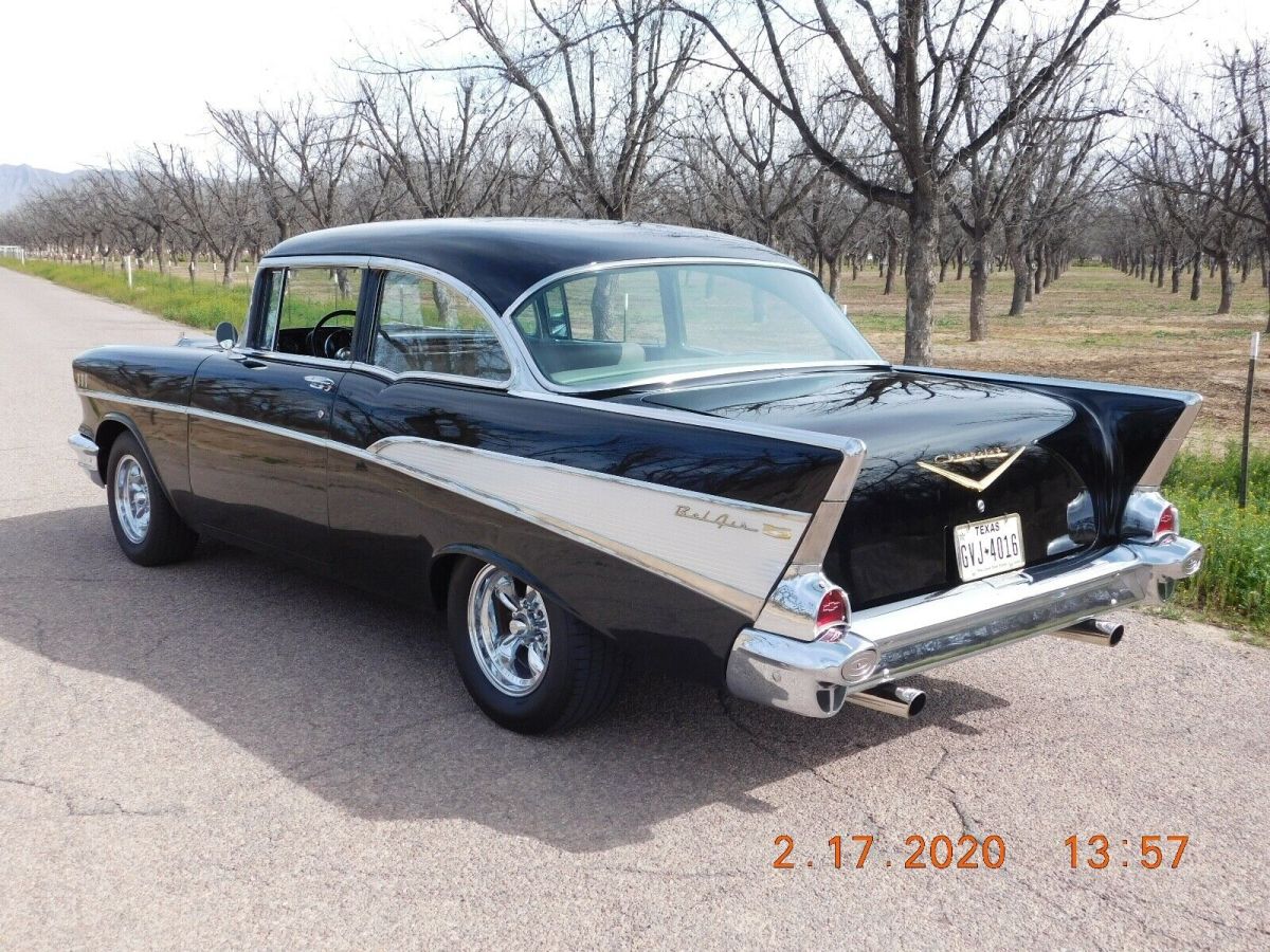 1957 Black Chevrolet Bel Air/150/210 Sedan