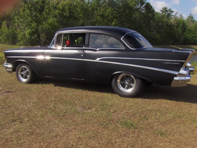 1957 Black Chevrolet Bel Air/150/210 Sedan