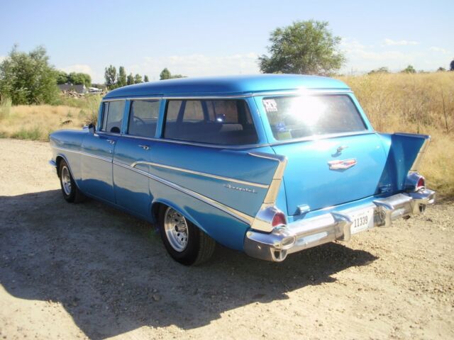 1957 BLUE Chevrolet Bel Air/150/210 Wagon