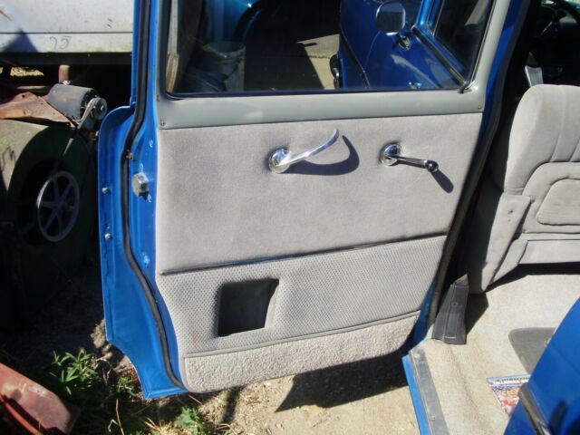 1957 BLUE Chevrolet Bel Air/150/210 Wagon