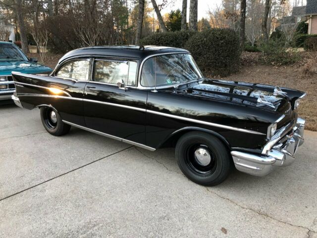 1957 Black Chevrolet Bel Air/150/210 Sedan