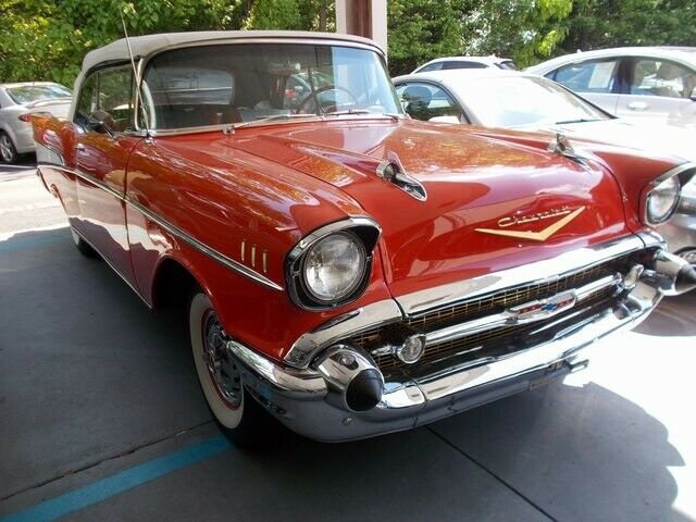 1957 -- Chevrolet Bel Air/150/210 --