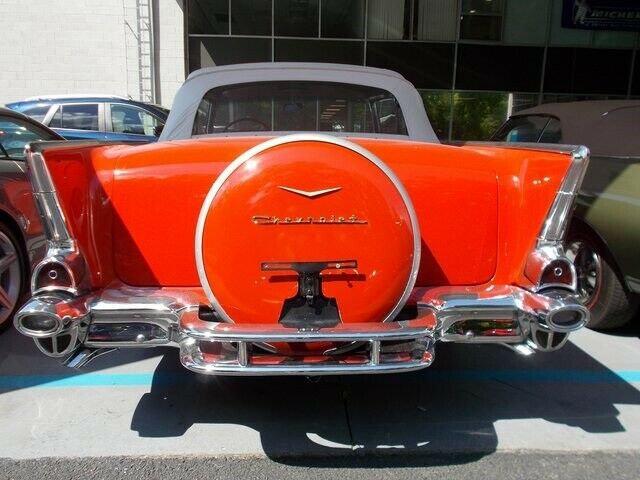 1957 -- Chevrolet Bel Air/150/210 --