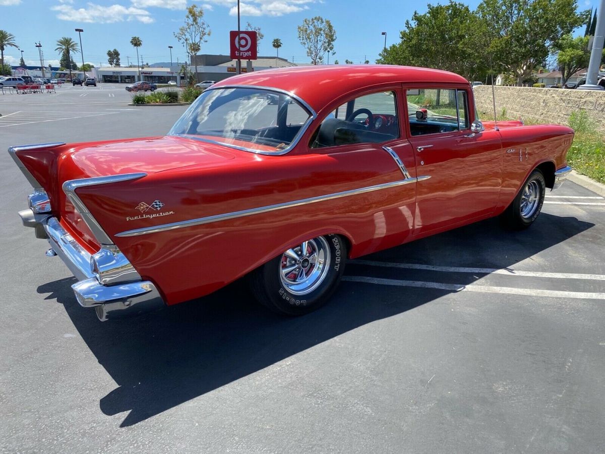 1957 RED Chevrolet Bel Air/150/210 Coupe