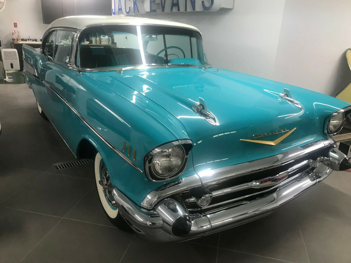 1957 Chevrolet Bel Air/150/210 2 Door Hardtop