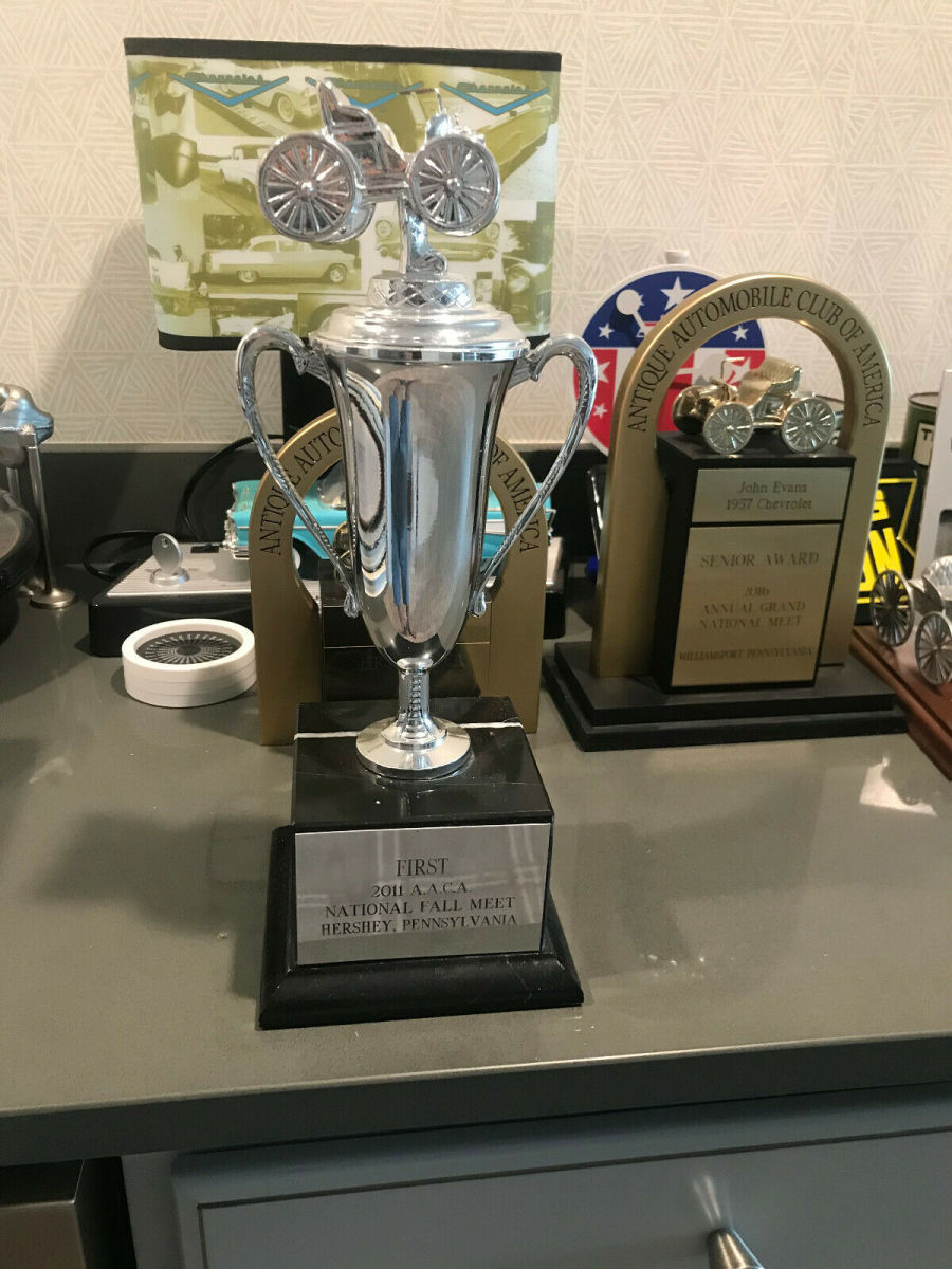 1957 Chevrolet Bel Air/150/210 2 Door Hardtop