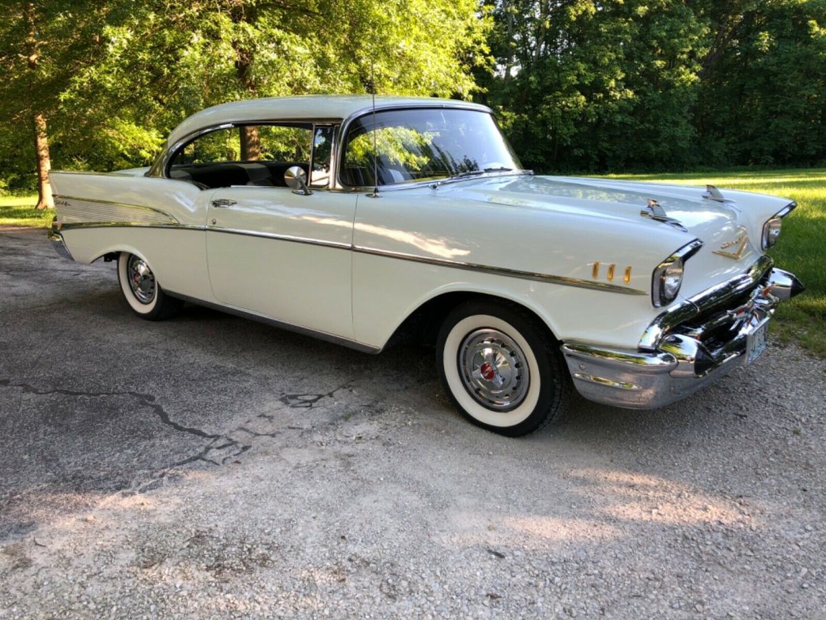 1957 White Chevrolet Bel Air/150/210 Coupe