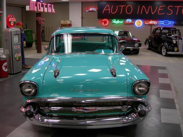 1957 Chevrolet Bel Air/150/210 Sedan