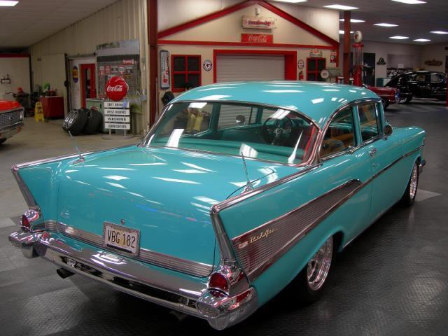 1957 Chevrolet Bel Air/150/210 Sedan