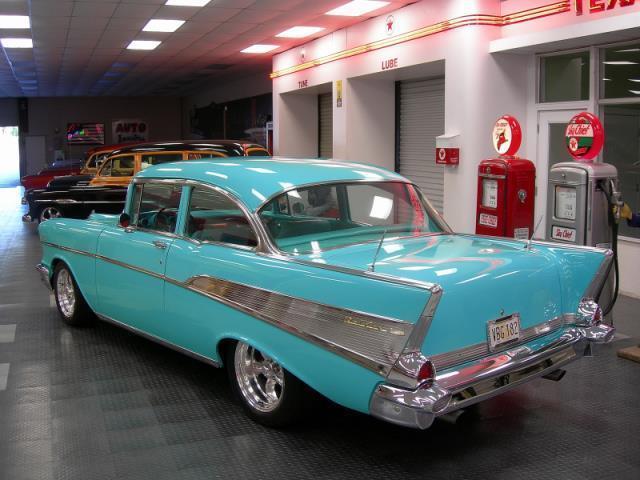 1957 Chevrolet Bel Air/150/210 Sedan