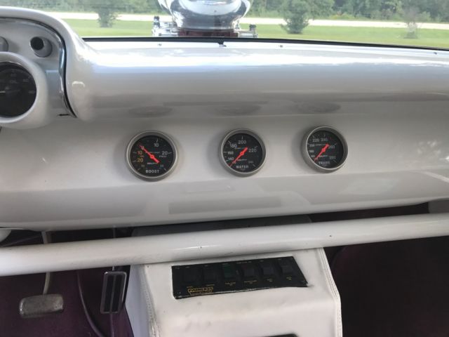 1957 White/Purple Chevrolet Bel Air/150/210 Coupe