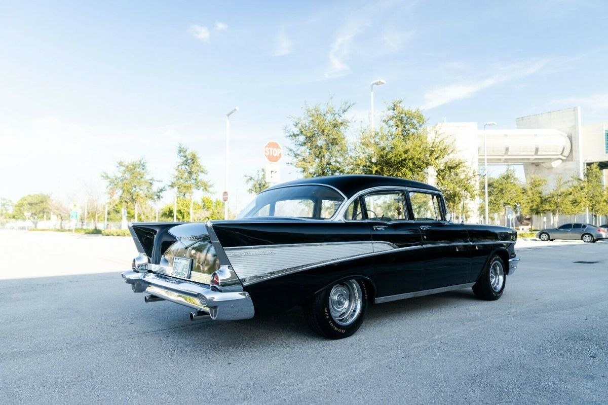 1957 Chevrolet Bel Air/150/210 Sedan