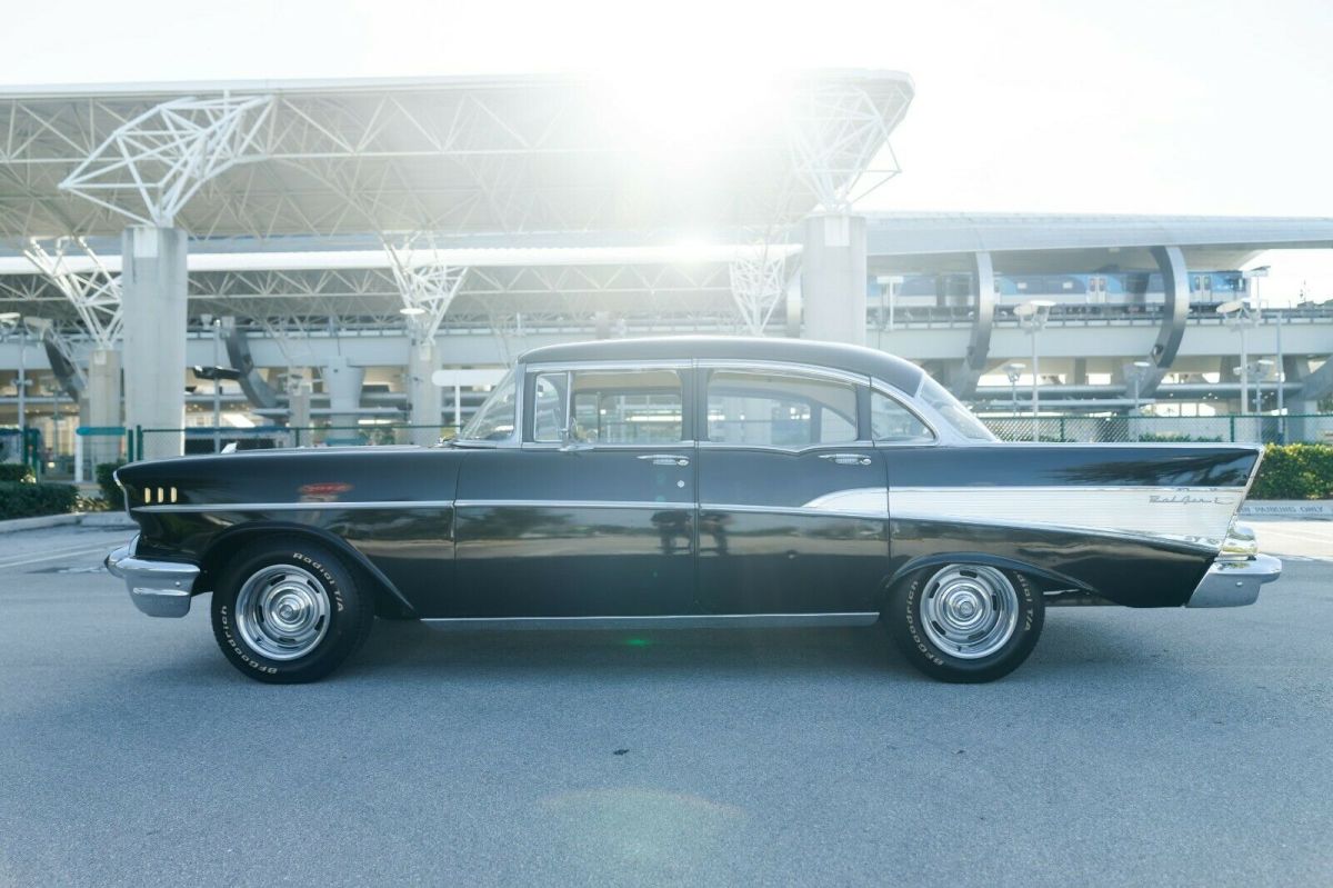 1957 Chevrolet Bel Air/150/210 Sedan