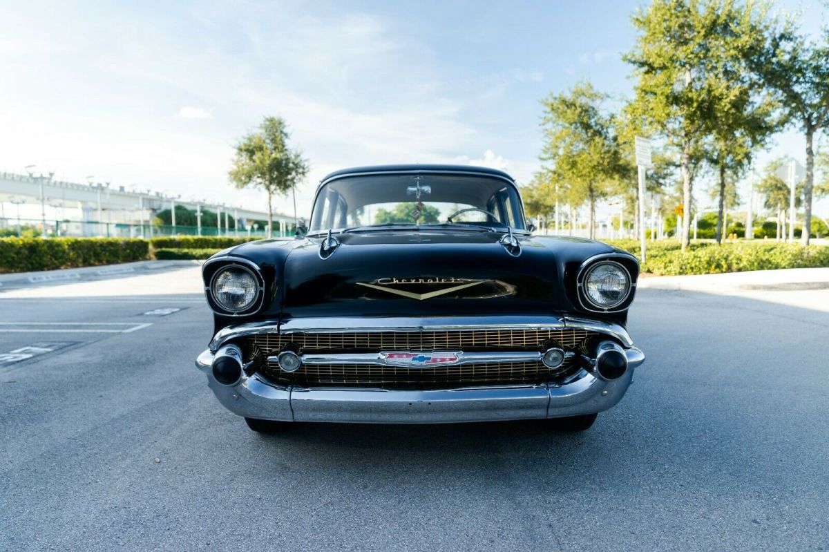 1957 Chevrolet Bel Air/150/210 Sedan