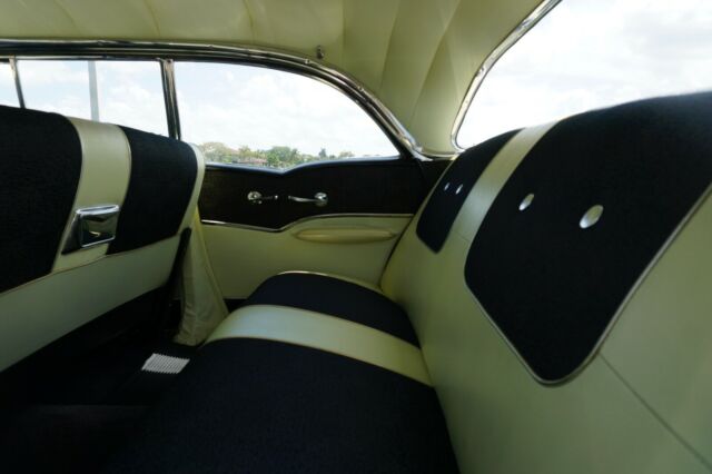 1957 Colonial Creme Chevrolet Bel Air/150/210 Sedan