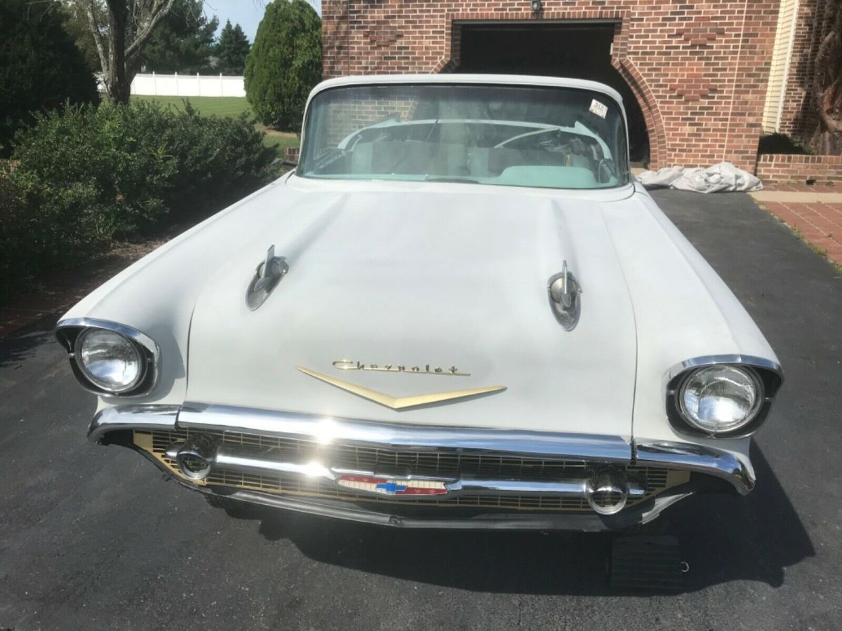 1957 Chevrolet Bel Air/150/210 Convertible